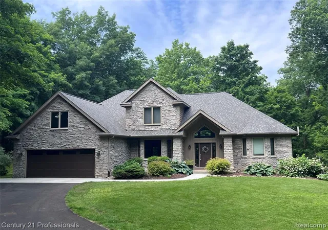 2nd image of 9867 Rainbow Ridge Dr, Schoolcraft, MI 49087 | MLS# 61000707