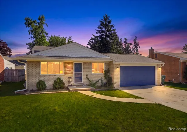 Photo 1 of Single family home for sale at 8517 Plumbrook Rd, Sterling Heights, MI 48313 | MLS# 61017945 | Listing updated on 2026-10-28