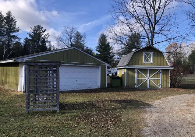 Homes for sale in Farwell, MI | 421 W Washington Rd, Farwell, MI 48622 | MLS# 50212076