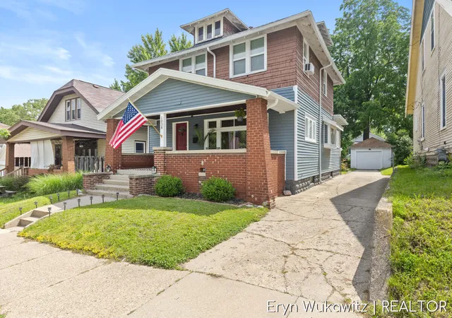 Homes for sale in Grand Rapids, MI | 1038 Widdicomb Ave, Grand Rapids, MI 49504 | MLS# 70541909