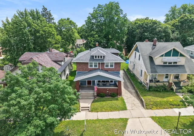 Homes for sale in Grand Rapids, MI | 1038 Widdicomb Ave, Grand Rapids, MI 49504 | MLS# 70541909