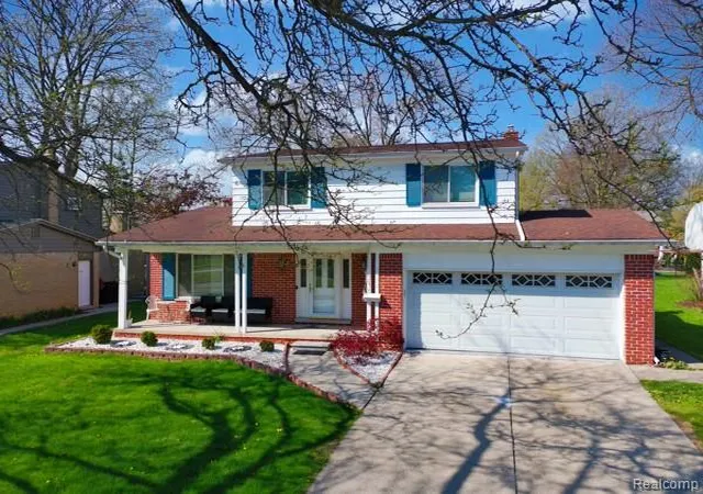 Homes for sale in Riverview, MI | 14018 Greentrees St, Riverview, MI 48193 | MLS# 60986845
