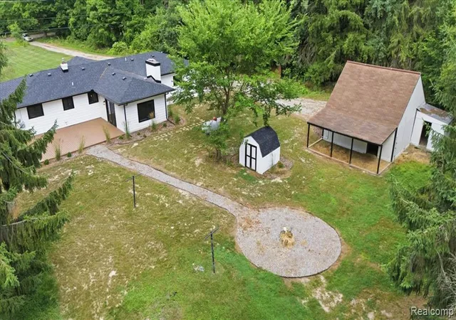 3rd image of 3643 Noble Rd, Oxford, MI 48370 | MLS# 61015314