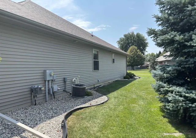 Photo 3 of Single family home for sale at 3092 Gaslight Ct, Bay City, MI 48706 | MLS# 50216796 | Listing updated on 2026-07-31