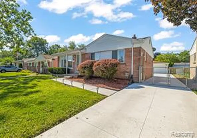 Homes for sale in Westland, MI | 30853 Steinhauer St, Westland, MI 48186 | MLS# 61009578