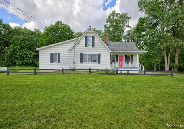 2nd image of 13252 Dixie Hwy, Holly, MI 48442 | MLS# 61004110