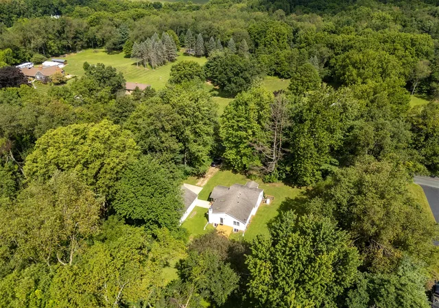 Photo 3 of Sale Pending at 2465 W F Ave, Kalamazoo, MI 49009 | MLS# 70554679 | Listing updated on 2026-08-27