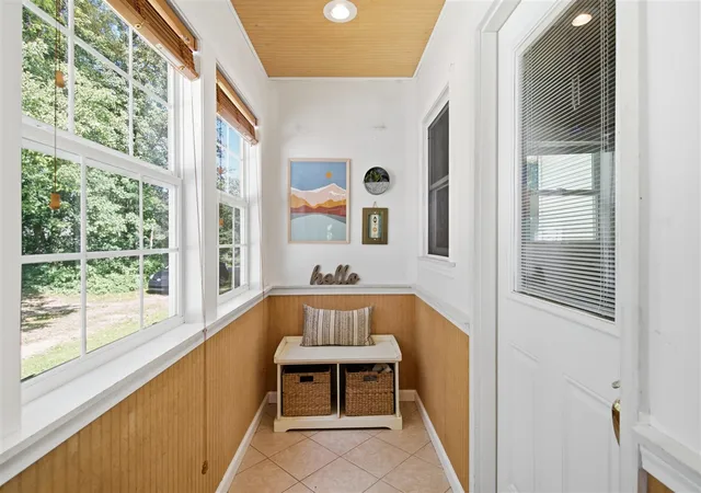 Photo 4 of Sale Pending at 2465 W F Ave, Kalamazoo, MI 49009 | MLS# 70554679 | Listing updated on 2026-08-27