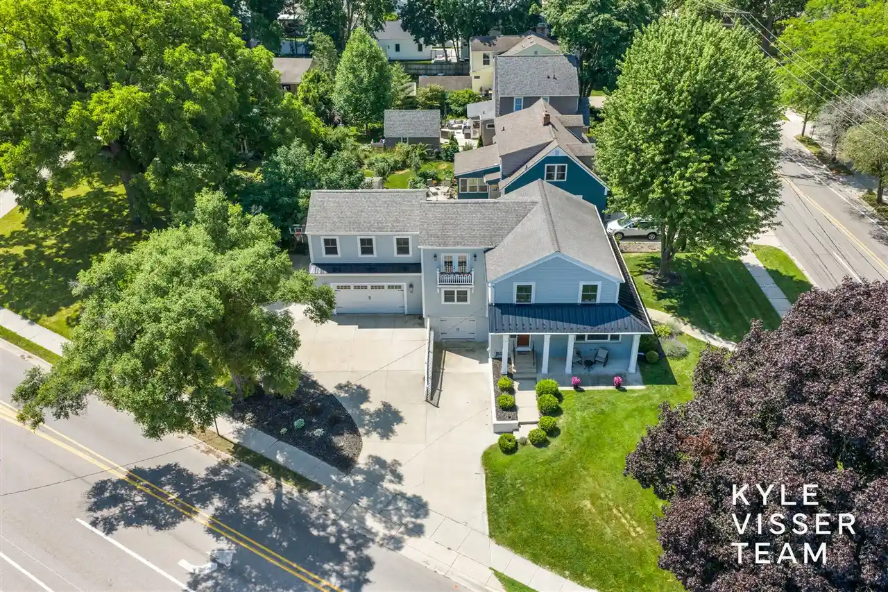 Photo 1 of Single family home for sale at 2412 Lake Dr, East Grand Rapids, MI 49506 | MLS# 70544635 | Listing updated on 2026-10-24