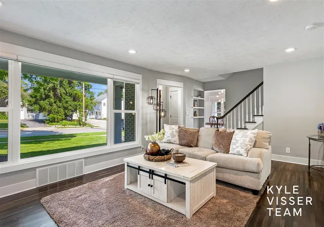 Photo 3 of Single family home for sale at 2412 Lake Dr, Grand Rapids, MI 49506 | MLS# 70544635 | Listing updated on 2026-07-14