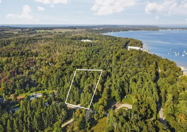 Homes for sale in Northport, MI | 211 E 7Th St, Northport, MI 49670 | MLS# 80065765