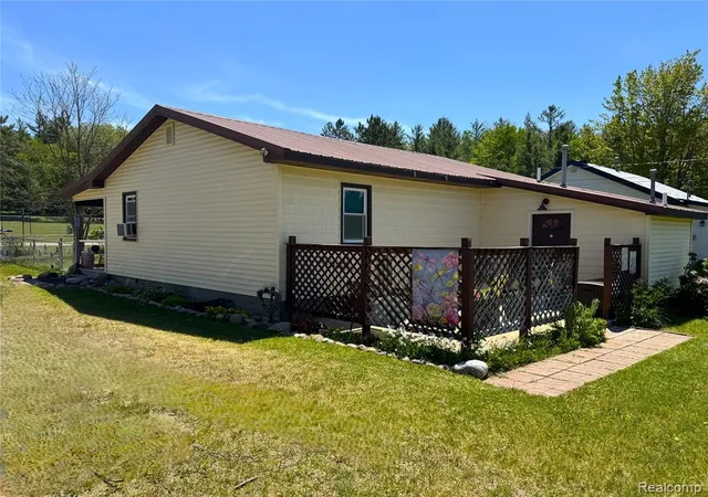 Homes for sale in Frederic, MI | 6373 Manistee St, Frederic, MI 49733 | MLS# 60998487