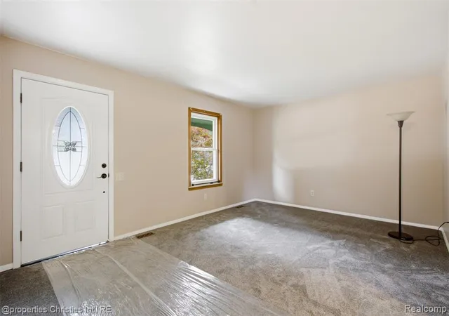 Photo 3 of Single family home for sale at 2814 Warrior Dr, Wixom, MI 48393 2178 | MLS# 61023490 | Listing updated on 2026-08-22