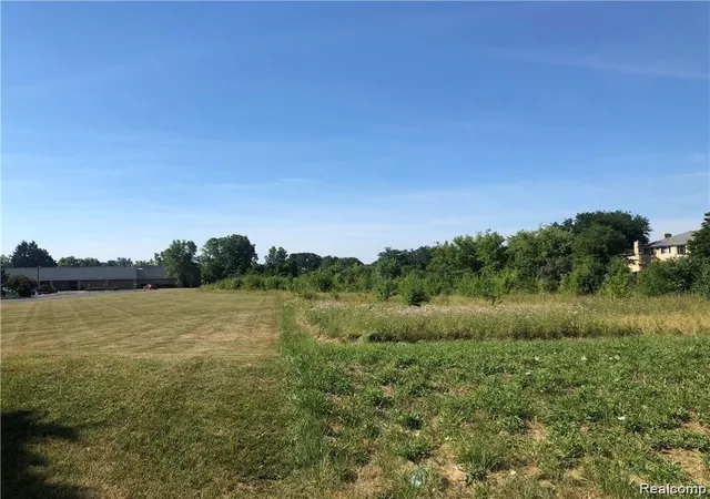 2nd image of 5555 E Hill Rd, Grand Blanc, MI 48439 | MLS# 60921717