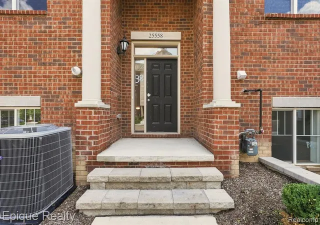 Homes for sale in Novi, MI | 25558 Grandview Ln #38, Novi, MI 48375 | MLS# 61010237