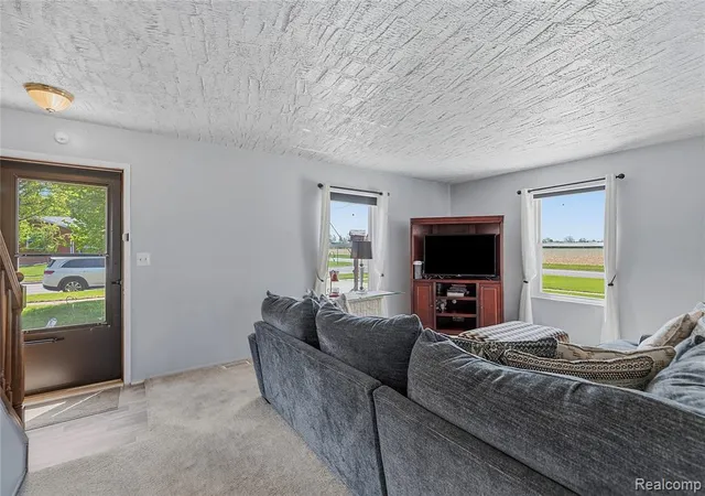 Homes for sale in Imlay City, MI | 792 Fairview Dr, Imlay City, MI 48444 | MLS# 60995230
