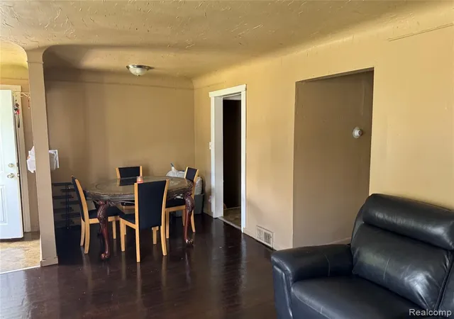 3rd image of 8103 Fielding St, Detroit, MI 48228 | MLS# 60929320