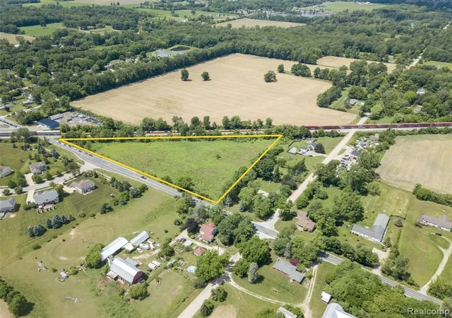 3rd image of 10467 Willis Rd, Willis, MI 48191 | MLS# 60971008