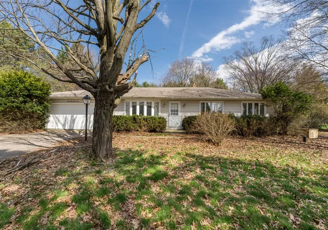 1st image of 8883 S 10th St, Kalamazoo, MI 49009 | MLS# 70524584