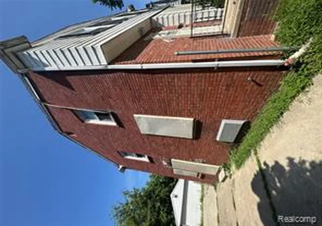 Homes for sale in Detroit, MI | 15421 Evergreen Rd, Detroit, MI 48223 | MLS# 61009668