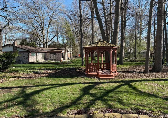 Homes for sale in Riverview, MI | 13842 Heritage St, Riverview, MI 48193 | MLS# 60965797