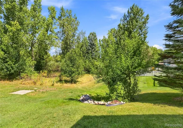Photo 57 of Sale Pending at 1535 Fountain View Ln, Oxford, MI 48371 6701 | MLS# 61025249 | Listing updated on 2026-09-12