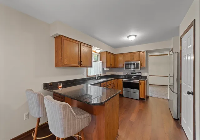 Photo 5 of Single family home for sale at 25872 Hunt Clb Blvd, Farmington Hills, MI 48335 | MLS# 70546594 | Listing updated on 2026-08-21