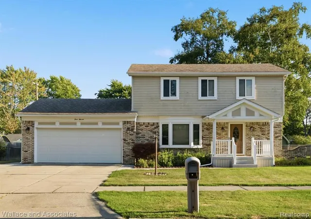 Photo 1 of Single family home for sale at 411 Sandpiper Ln, Marysville, MI 48040 1096 | MLS# 61025674 | Listing updated on 2026-09-13