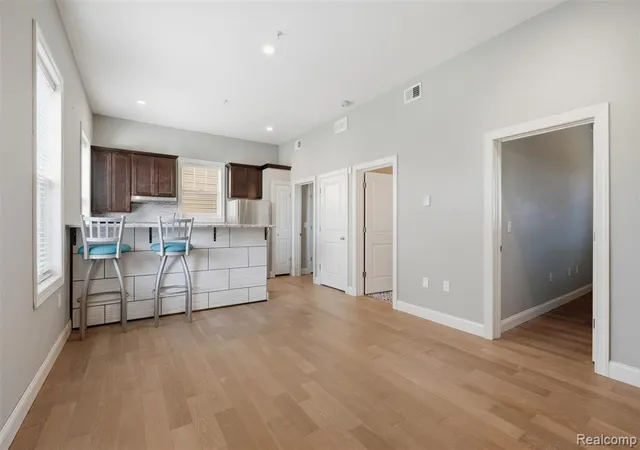 4th image of 1786 W Willis St #1, Detroit, MI 48208 | MLS# 60995436