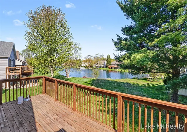 Homes for sale in Holland, MI | 429 Pine Lake Ct, Holland, MI 49424 | MLS# 70531419