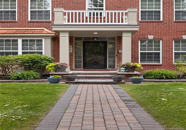 2nd image of 50182 Black Horse Ln, Canton, MI 48188 | MLS# 60994511