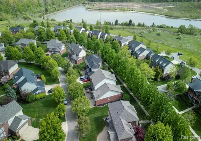4th image of 50182 Black Horse Ln, Canton, MI 48188 | MLS# 60994511
