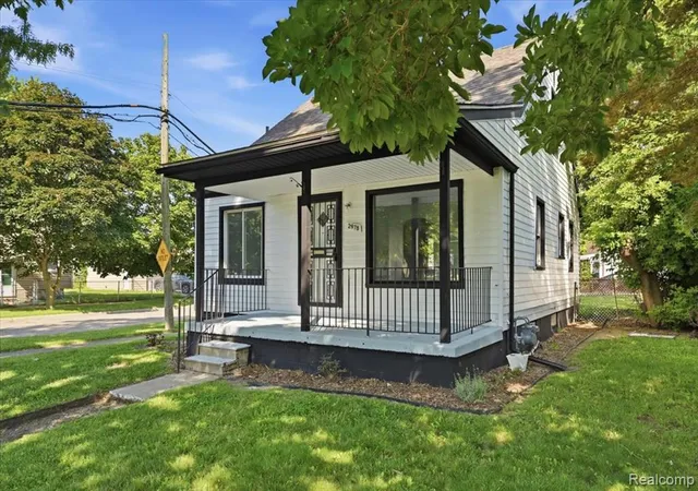 Homes for sale in Lincoln Park, MI | 2978 Bailey Ave, Lincoln Park, MI 48146 | MLS# 61011145