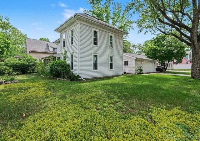 Homes for sale in Mount Pleasant, MI | 504 S Lansing St, Mount Pleasant, MI 48858 | MLS# 80069973