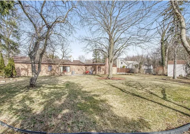 25th image of 19954 Woodcrest St, Harper Woods, MI 48225 | MLS# 70529264