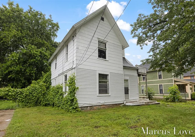 Photo 3 of Multi family home for sale at 233 Hollister Ave, Grand Rapids, MI 49506 | MLS# 70541974 | Listing updated on 2026-08-05