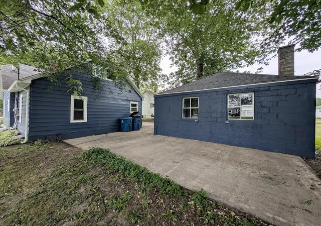 Photo 3 of Single family home for sale at 1069 N Scheurmann Rd, Essexville, MI 48732 | MLS# 50215589 | Listing updated on 2026-10-05