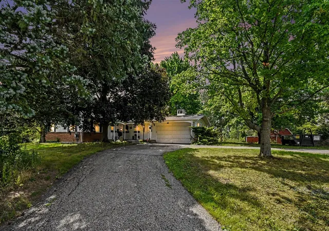 Single family home for sale at 5124 60Th St, Grand Rapids, MI 49512-9732 | MLS# 70555469