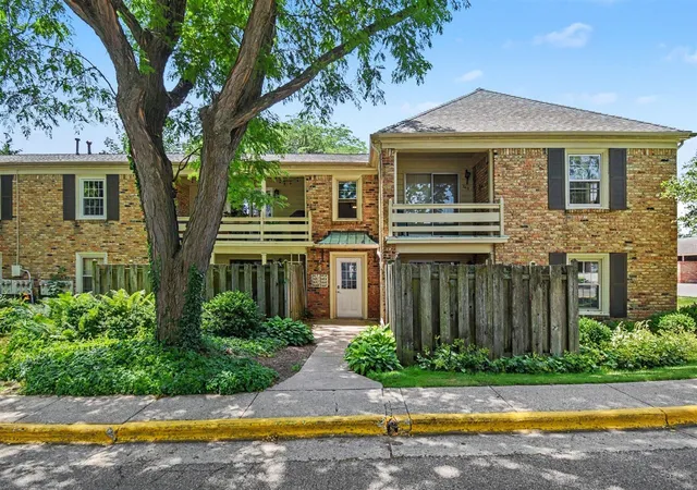 Photo 1 of Sale Pending at 2421 Abbington Dr #30, Grand Rapids, MI 49506 | MLS# 70543111 | Listing updated on 2026-08-04