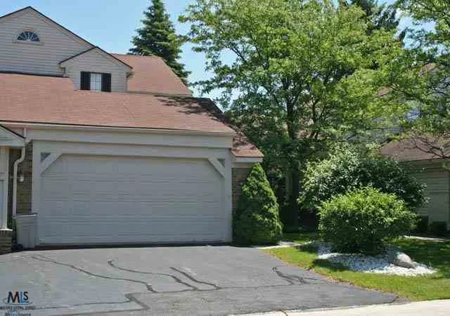 1st image of 7315 W Bridge Way Rd, West Bloomfield, MI 48322 | MLS# 31133967