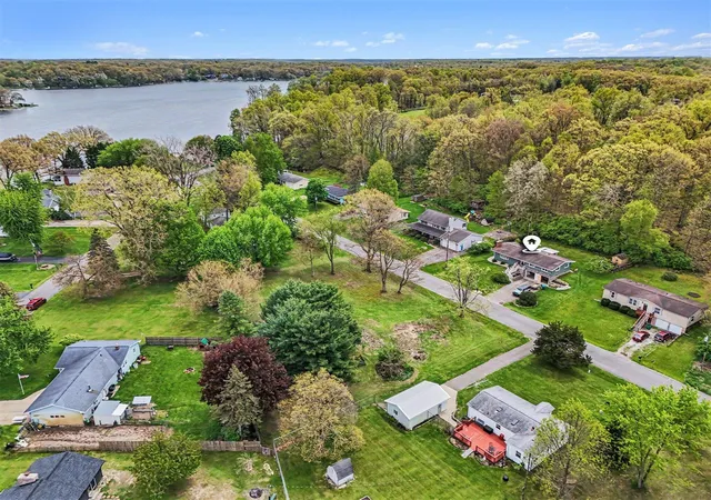 5th image of 18 & 19 Elizabeth Dr, Three Rivers, MI 49093 | MLS# 70506750