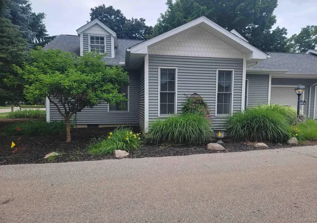 Homes for sale in Adrian, MI | 959 A W Maumee St #959 W Maumee A, Adrian, MI 49221 | MLS# 50213096