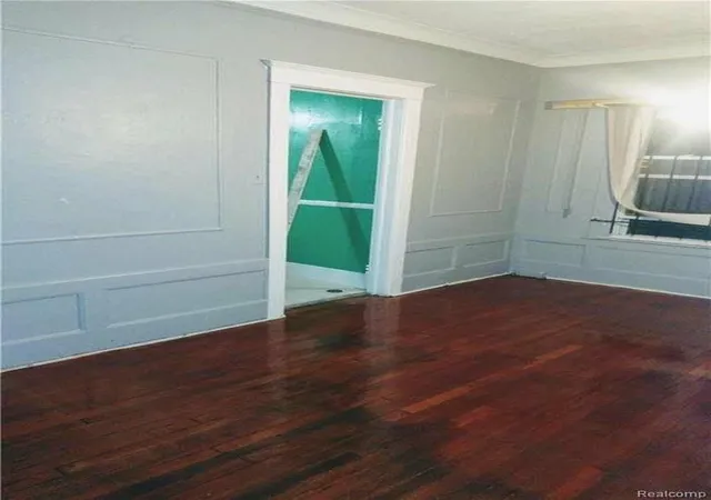 4th image of 940 Burlingame St, Detroit, MI 48202 | MLS# 60355599
