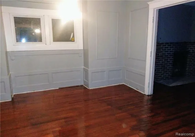 5th image of 940 Burlingame St, Detroit, MI 48202 | MLS# 60355599