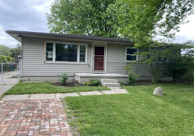 Homes for sale in Romulus, MI | 9350 Biddle St, Romulus, MI 48174 | MLS# 70534351