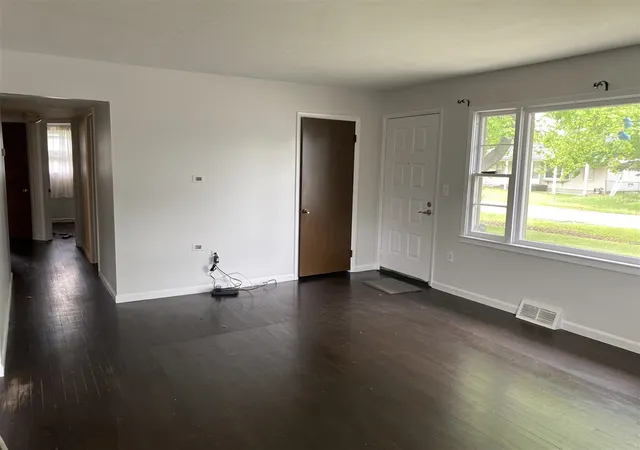 Homes for sale in Romulus, MI | 9350 Biddle St, Romulus, MI 48174 | MLS# 70534351