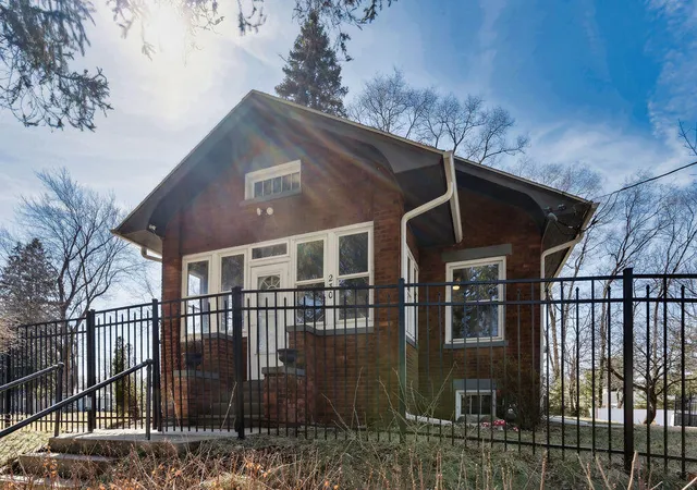 1st image of 230 S Willard St, New Buffalo, MI 49117 | MLS# 70517910