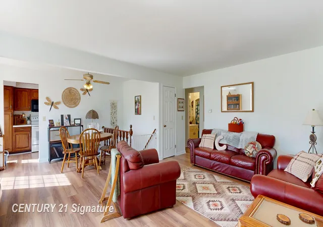 Homes for sale in Flushing, MI | 5317 Vineyard Ln, Flushing, MI 48433 | MLS# 50211344