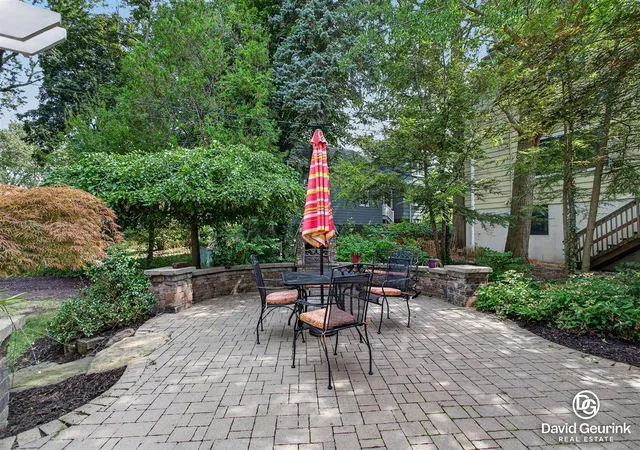 Photo 4 of Single family home for sale at 15 W 25th Street, Holland, MI 49423 | MLS# 70551276 | Listing updated on 2026-09-18