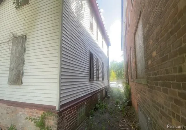 19th image of 16309 Log Cabin St, Highland Park, MI 48203 | MLS# 60939515